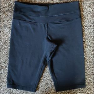 Lululemon biker shorts 4